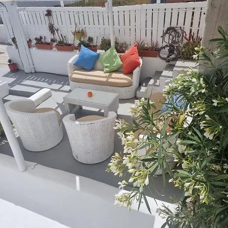 Aparthotel Cycladic House For 4 People