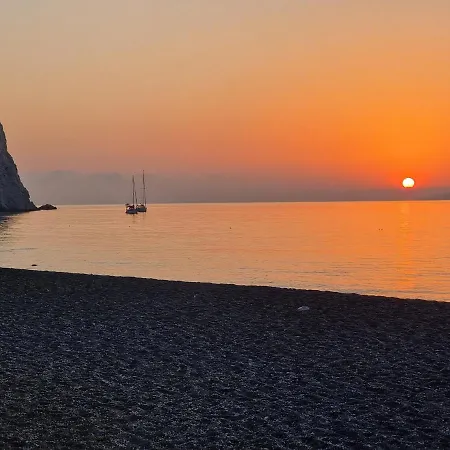 Aparthotel Cycladic House For 4 People Perissa (Santorini)
